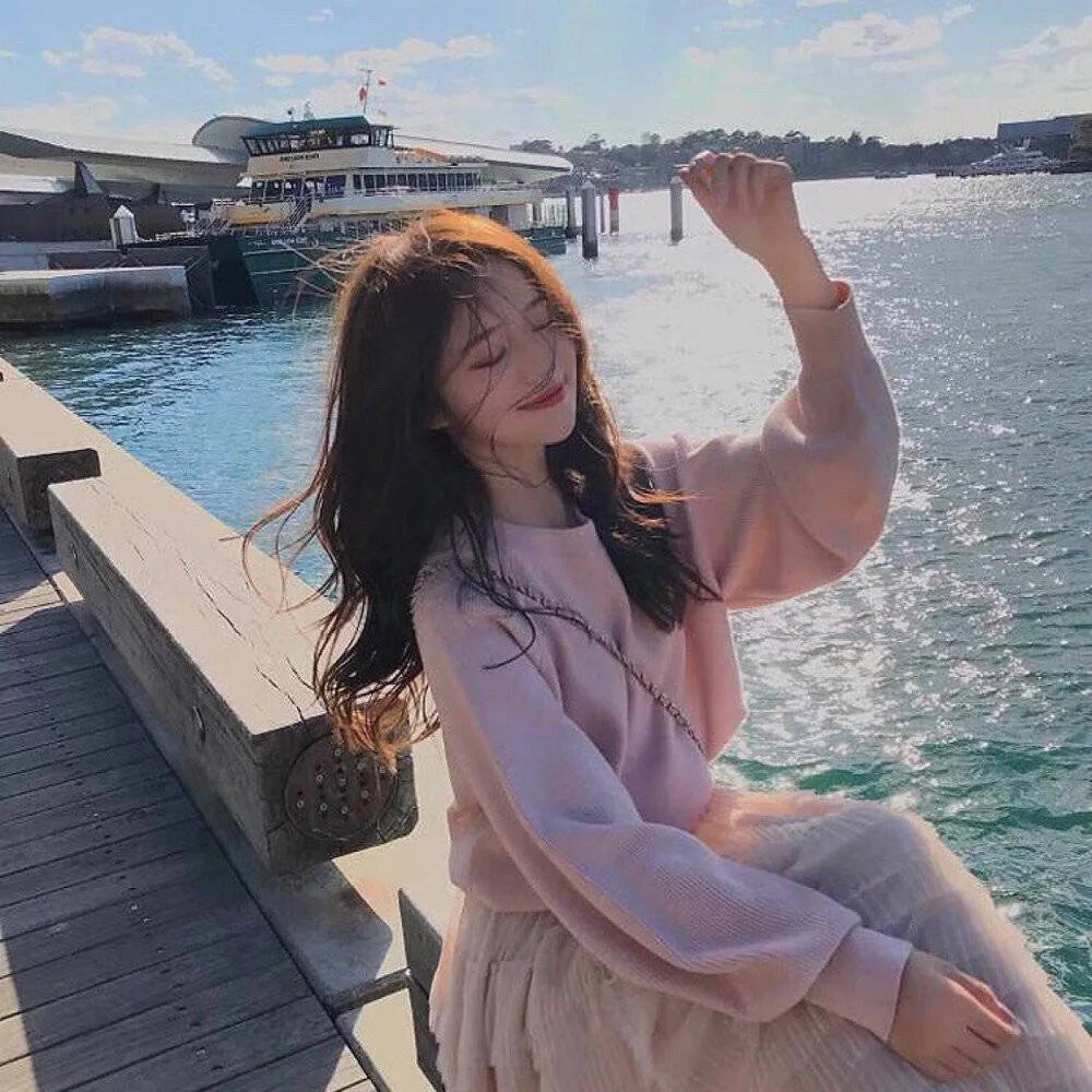 暴雨寒梅